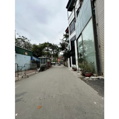 Bán nhà 2 mặt ngõ kim giang, thanh xuân, thang máy. ô tô,