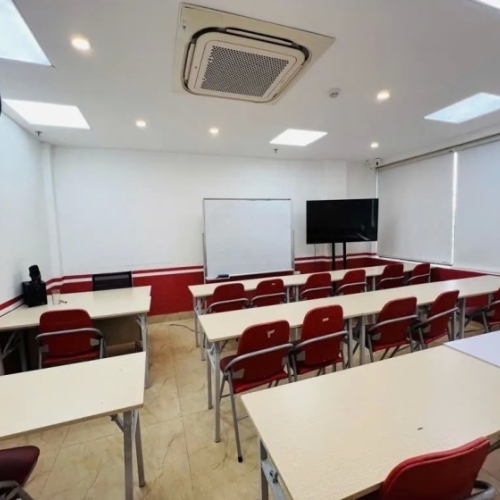 Bán nhà mặt phố trần bình. cầu giấy. thang máy. ô tô. vỉa hè. dt 80m2. mt 5m. giá 46,6 tỷ.