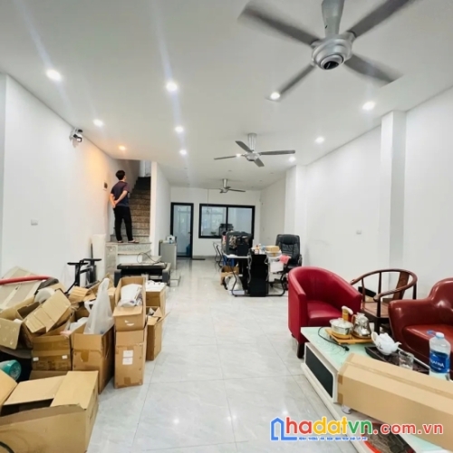 Bán nhà lk ao sào. hoàng mai. ô tô. vỉa hè. dt 70m2. mt 5m. 4 tầng. giá 19,9 tỷ.