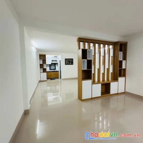 Bán nhà đẹp ở ngay định công hạ. hoàng mai. lô góc. dt 63m2. mt 4. 2 tầng. giá 3,79 tỷ.