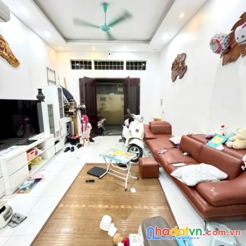 Bán nhà vương thừa vũ. thanh xuân. ô tô. dt 40m2. mt 4,5m. 4 tầng. giá 13,7 tỷ.