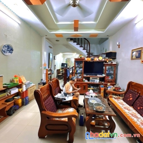 Nhà đường cầu giấy - oto 5 tạ qua nhà - 2 mặt thoáng - ngõ thông kd - 79mx5t - mt 4.3m - 15.2 tỷ 