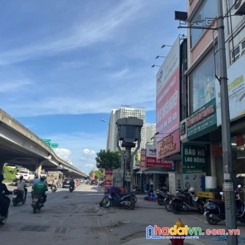 Bán nhà 1 mặt phố 1 mặt ngõ nguyễn xiển. thanh xuân. thang máy. ô tô. dt 82m2. giá 40.8 tỷ.