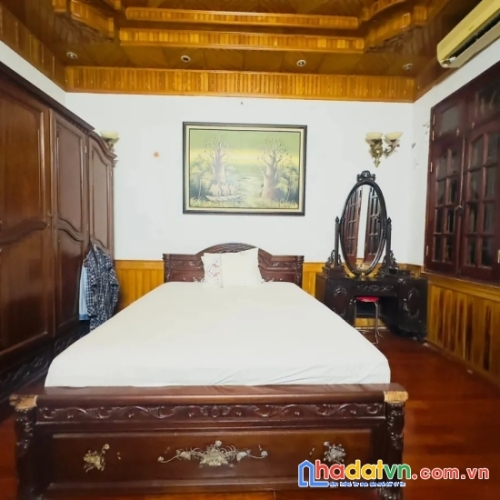 Bán nhà mặt phố nguyễn bá khoản. cầu giấy. ô tô. vỉa hè. dt 84m2. mt 5m. giá 46.3 tỷ.