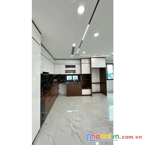 Bán nhà 2 mặt ngõ tân mai. hoàng mai. 7 tầng thang máy. ô tô. dt 76m2. mt 4m. giá 24.8 tỷ.