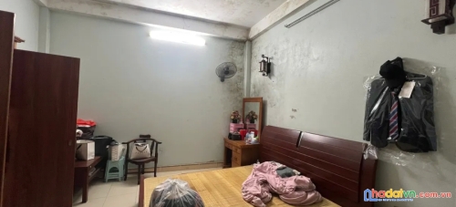 Bán nhà kim giang. hoàng mai. dt 45m2. mt 4.3m. 5 tầng. giá 10.4 tỷ.