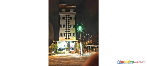 Bán khách sạn view triệu đô ngay nguyễn duy trinh,đối diện vin quận 9 , giá 32 tỷ về 22 tỷ 
