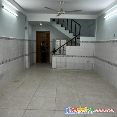 Hẻm xe hơi thông - 58.9m2 (4x14) - khu dân trí cao, an ninh yên tĩnh - 9.x tỷ