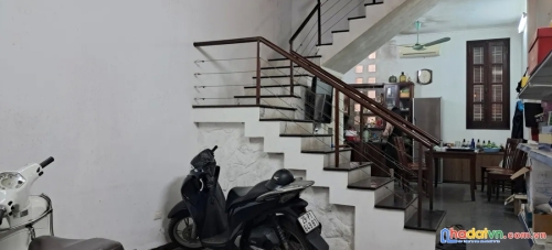 Bán nhà 2 mặt ngõ hoàng quốc việt. cầu giấy. ô tô. dt 140m2. mt 11m. 5 tầng. giá 53.5 tỷ