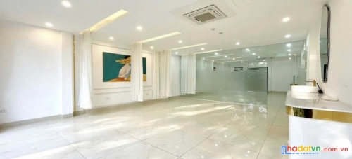 Bán nhà mặt phố hoàng ngân. thanh xuân. thang máy. ô tô. dt 86m2. mt 4.7. giá 50.7 tỷ.