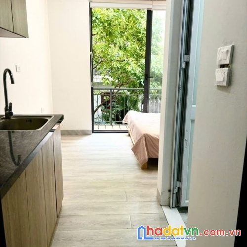 Bán nhà chính kinh. thanh xuân. 7 tầng thang máy. lô góc. dt 44m2. mt 4m. giá 14.9 tỷ