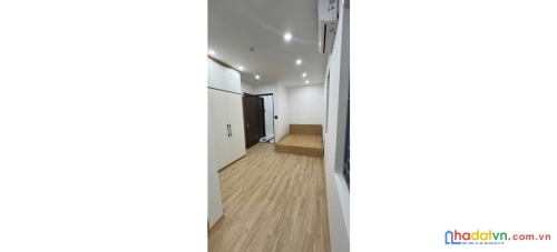 Bán nhà giải phóng. thanh xuân. thang máy. lô góc. ô tô. dt 145m2. mt 5.5m. giá 37.5 tỷ