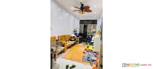 Bán nhà nguyễn trãi. thanh xuân. cách ô tô 15m. dt 34m2. mt 2.6m. 4 tầng. giá 7.4 tỷ.