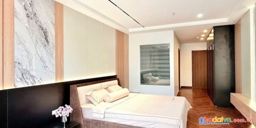 Bán nhà trần thái tông. cầu giấy. 6 tầng thang máy. ô tô. dt 42m2. mt 3.7m. giá 16.5 tỷ