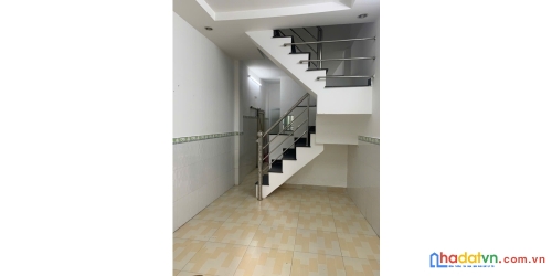 Bán nhà 1 trệ 2 lầu betong, ngay trung tâm 3 quận 1,5,10, 