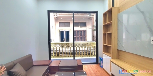 Bán nhà bạch đằng. hoàn kiếm. 5 tầng thang máy. ô tô. dt 42m2. mt 3.5m. giá 14.7 tỷ