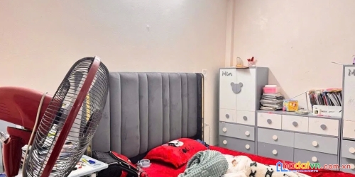 Bán nhà kim giang. thanh trì. dt 40m2. mt 4m. 5 tầng. giá 9.25 tỷ