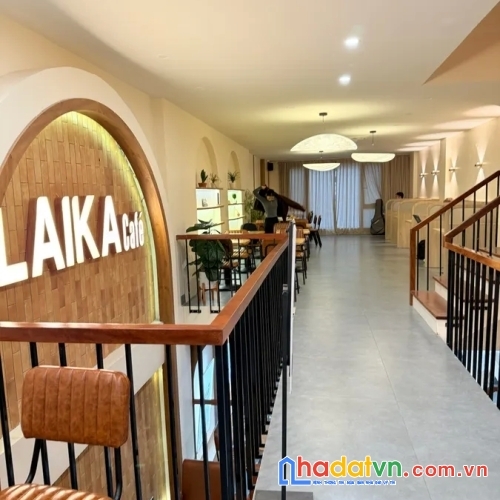 Bán nhà mặt phố chùa láng. đống đa. 10 tầng thang máy. ô tô. vỉa hè. dt 120m2. giá 98.8 tỷ