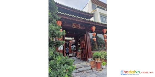 Bđs dòng tiền siêu khủng trâu quỳ/gia lâm biệt thự áp góc view vườn hoa 100% gỗ quý 260m2