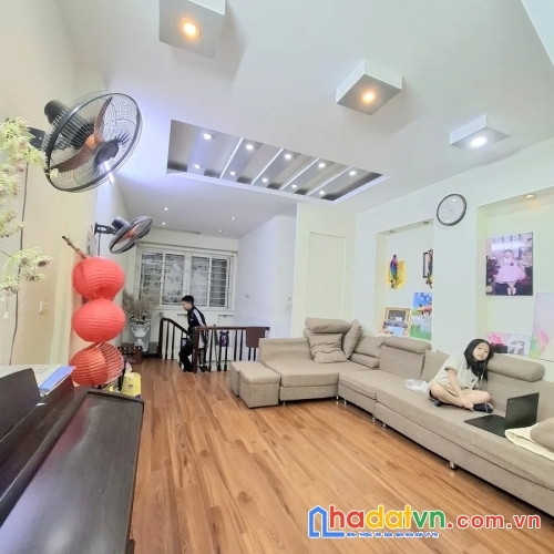 Bán nhà kim giang. hoàng mai. ô tô. dt 56m2. mt 4.1m. 5 tầng. giá 21.4 tỷ