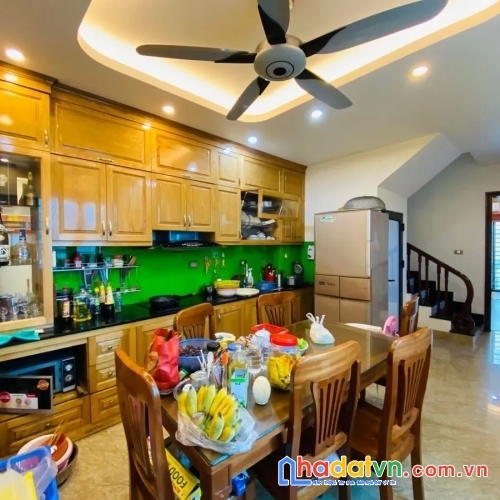 Bán nhà mặt phố linh đường. hoàng mai. ô tô. vỉa hè. dt 40m2. mt 3.7m. 5 tầng. giá 20.7 tỷ.