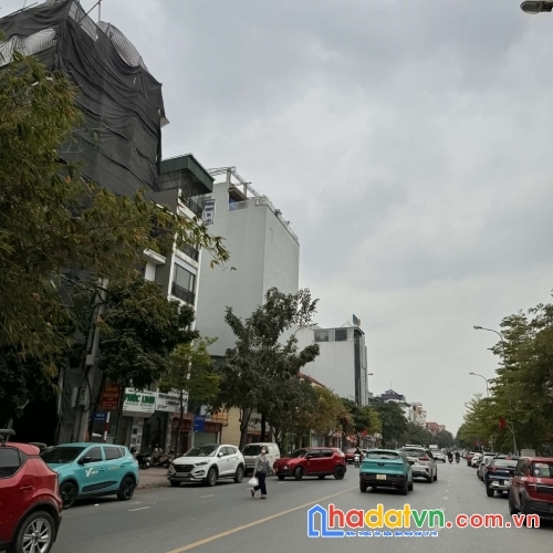 Bán nhà mặt phố ngô xuân quảng/trâu quỳ lô góc 70m2 2 mặt tiền 3 mặt thoáng kinh doanh vip