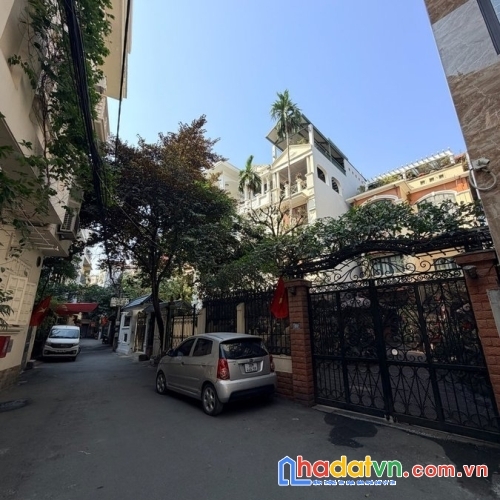 Bán nhà lê trọng tấn. thanh xuân. ô tô. dt 138m2. mt 4.6m. 3 tầng. giá 39.8 tỷ