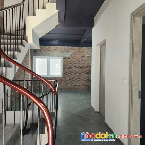 Cho thuê nhà nguyên căn 75m2 6 phòng ngủ trung tâm trâu quỳ/gia lâm, gần hồ và công viên