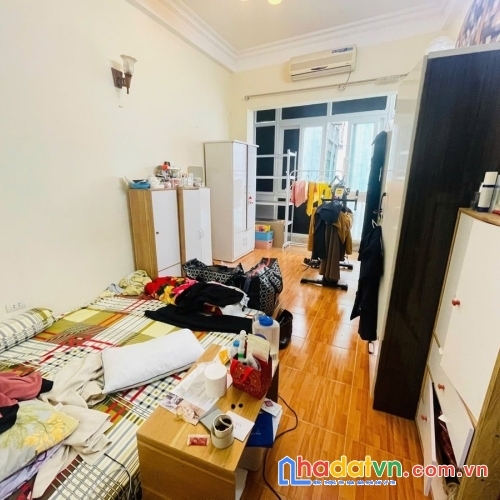 Bán nhà vạn phúc. ba đình. ô tô. dt 30m2. mt 3.5m. 4 tầng. giá 10.4 tỷ.