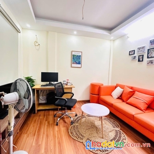 Chính chủ cần bán nhà mới 37m2 x 6t phố khương đình, thanh xuân ngõ thông-50m  ra đường ô tô chỉ hơn 11 tỷ 
