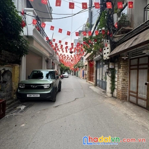 Bán nhà phố vạn bảo, ba đình 38m, 6 tầng, mt 4.6m. giá: 23.9 tỷ. lh: 0937158386
