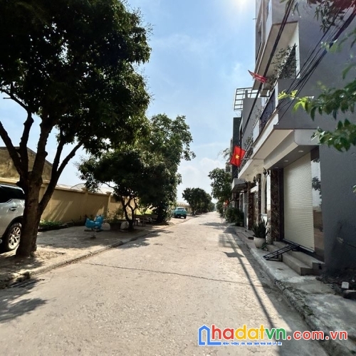 Bán đất trung tâm trâu quỳ,gia lâm lô góc 35m2 đường nhựa thông, giá đầu tư gần hvnn