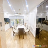 Bán tòa nhà căn hộ dịch vụ cao cấp trung tâm cầu giấy, 150m2 x 10 tầng, đẳng cấp, dòng tiền khủng, 78.5 tỷ