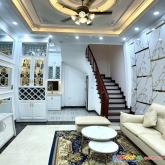 Bán nhà thái thịnh, đống đa, phân lô, ô tô, 35m2, 5 tầng, 5 tỷ.