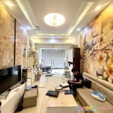 Bán nhà cầu giấy đẹp như khách sạn - 5m ra ô tô kinh doanh - chủ nhà tặng nội thất - cực hiếm.
