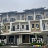 Bán gấp liền kề tại centa vsip bắc ninh chỉ từ 3 tỷ 9xx đã có sổ hồng lâu dài.