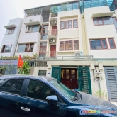 Bán nhà dương khuê 45m2 x 4 tầng. mt4m. p.lô, ôtô tránh, vỉa hè, kinh doanh. giá: 9.8 tỷ.