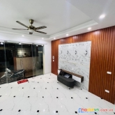 Bán nhà cổ nhuế cực hiếm 56m2*5t mt 5,3m 5,2 tỷ lô góc 2 thoáng oto đỗ cổng