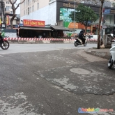 Cần bán nhà riêng tại phố lạc long quân hiện trạng nhà c4 cũ xác định bán đất giá cực tốt.
