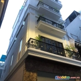 Bán gấp căn liền kề lô góc - gara - thang máy - ô tô tránh - nguyễn văn cừ nhà đẹp ở ngay