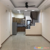 Bán nhà đường thuỵ khuê, ô tô, sát hồ, 39m2, 5 tầng, 4m, nhỉnh 5 tỷ.