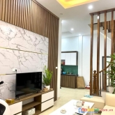 Siêu phẩm đống đa - cạnh vincom - 7 chỗ đỗ cửa - 2 mặt ngõ - đẳng cấp 5 sao