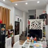Bán nhà đường hoàng mai 5 tầng 3 ngủ view thoáng giá 2,35