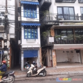 Chính chủ cho thuê nhà 3 tầng 1 tum mặt phố trấn vũ (hồ trúc bạch)