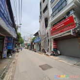 Phố hiếm, bán nhà hoàng ngân,cầu giấy, kinh doanh sầm uất, mặt tiền 6m, 40m2, giá 14,7 tỷ.