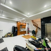 6 tầng thang máy, ôtô vào nhà, bán nhà phùng chí kiên, cầu giấy, 50m2, mặt tiền 6,7m, giá 11,4 tỷ.