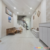Nhà đẹp hồng tiến - ngõ ô tô thông tứ tung 38m2 - 5 tầng- 3 tỷ 5