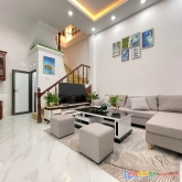 Nhỉnh 3 tỷ có ngay nhà đẹp 5 tầng phố lâm du, tặng full nội thất