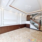 Nhỉnh 5 tỷ nhà đẹp khương trung  -tx 49m,5 tầng,ở luôn  ,30m ra ô tô