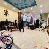 Bán nhà trung kính-cầu giấy 50m2-giá 5.3 tỷ- ô tô gần-lô góc-đầy đủ công năng- 20m ra